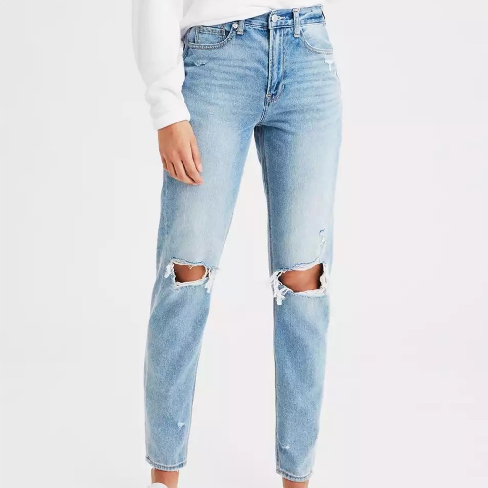 Distressed Mom Jean